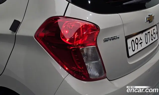 Chevrolet Spark 2015 1.0 автомат (гидро), миниатюра 8