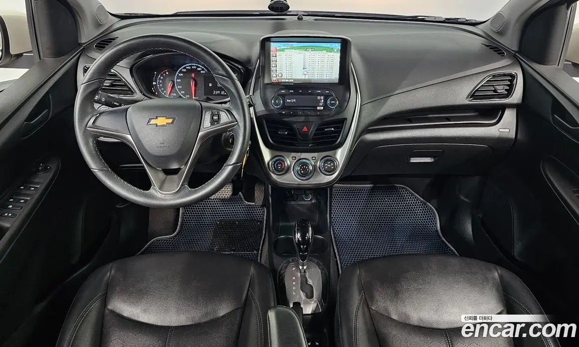 Chevrolet Spark 2015 1.0 автомат (гидро), фото 9