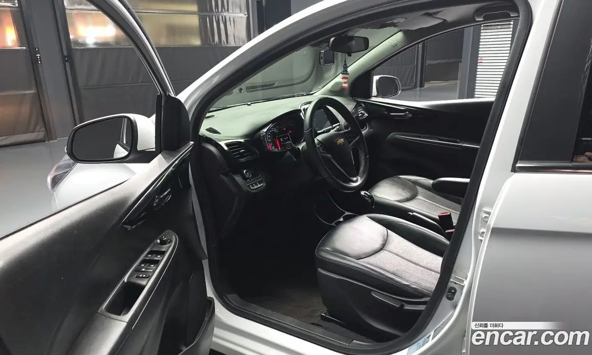 Chevrolet Spark 2016 1.0 автомат (гидро), фото 13