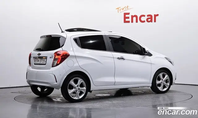 Chevrolet Spark 2016 1.0 автомат (гидро), миниатюра 2