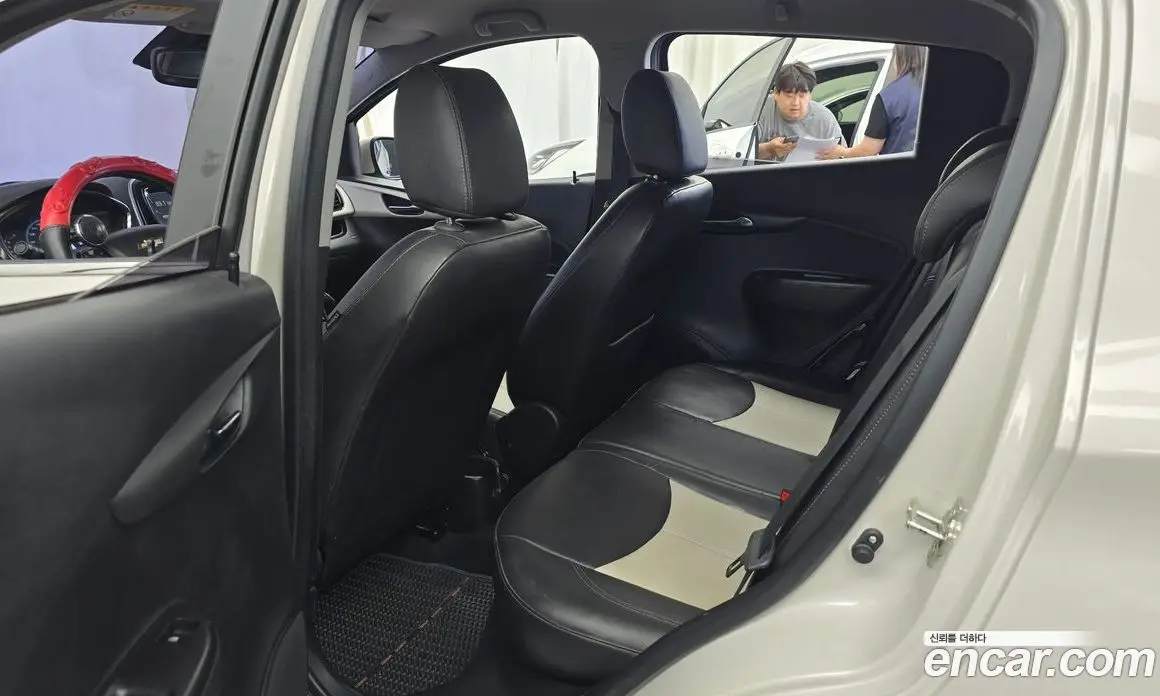 Chevrolet Spark 2016 1.0 автомат (гидро), фото 17