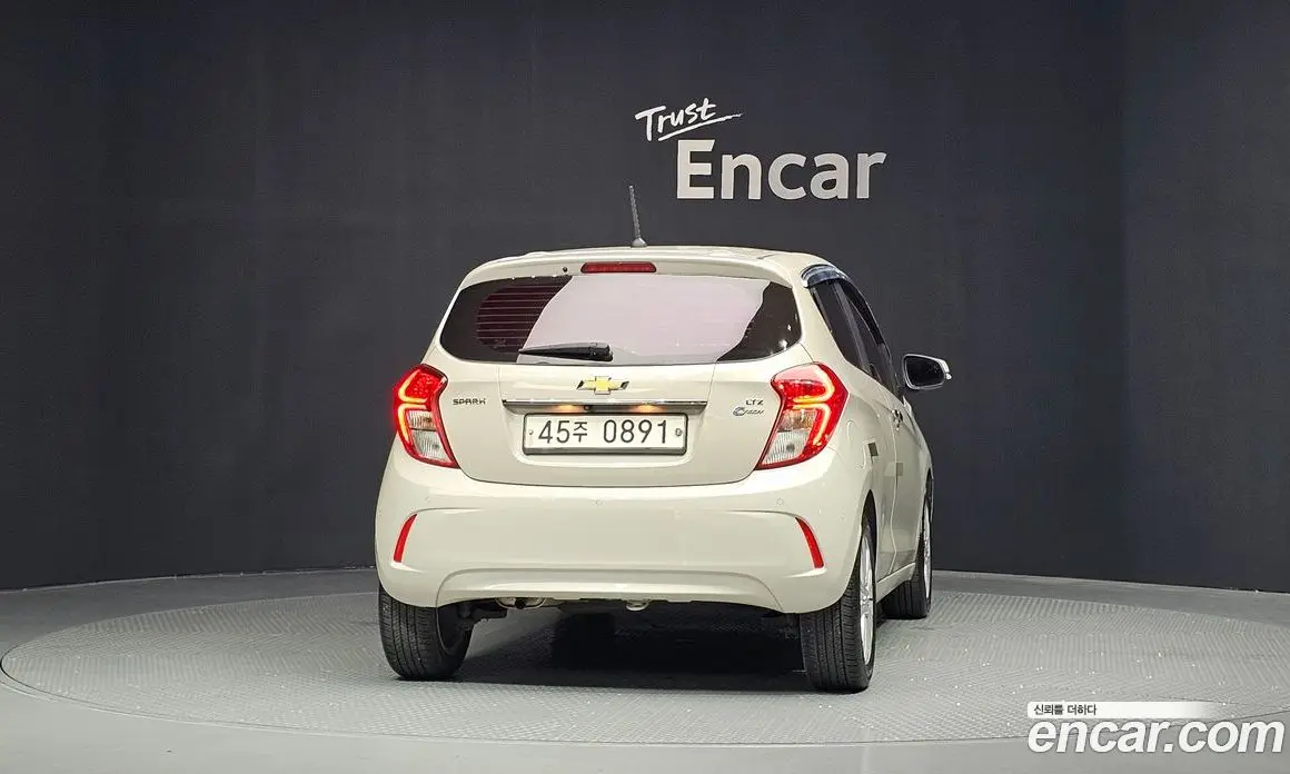 Chevrolet Spark 2016 1.0 автомат (гидро), фото 4