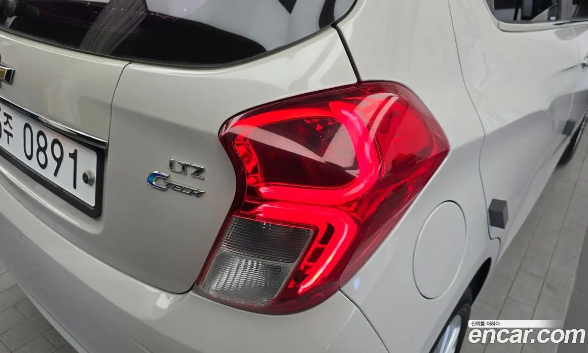 Chevrolet Spark 2016 1.0 автомат (гидро), фото 9