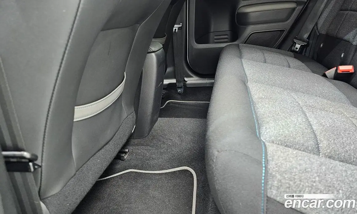 Citroen C4 Cactus 2019 1.5 автомат (гидро), фото 17
