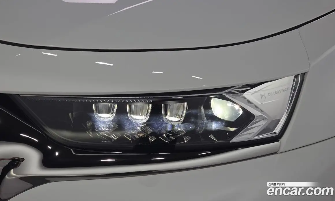 Citroen DS7 2022 1.2 автомат (гидро), фото 8 Citroen DS7 2022 1.2 автомат (гидро), фото 8