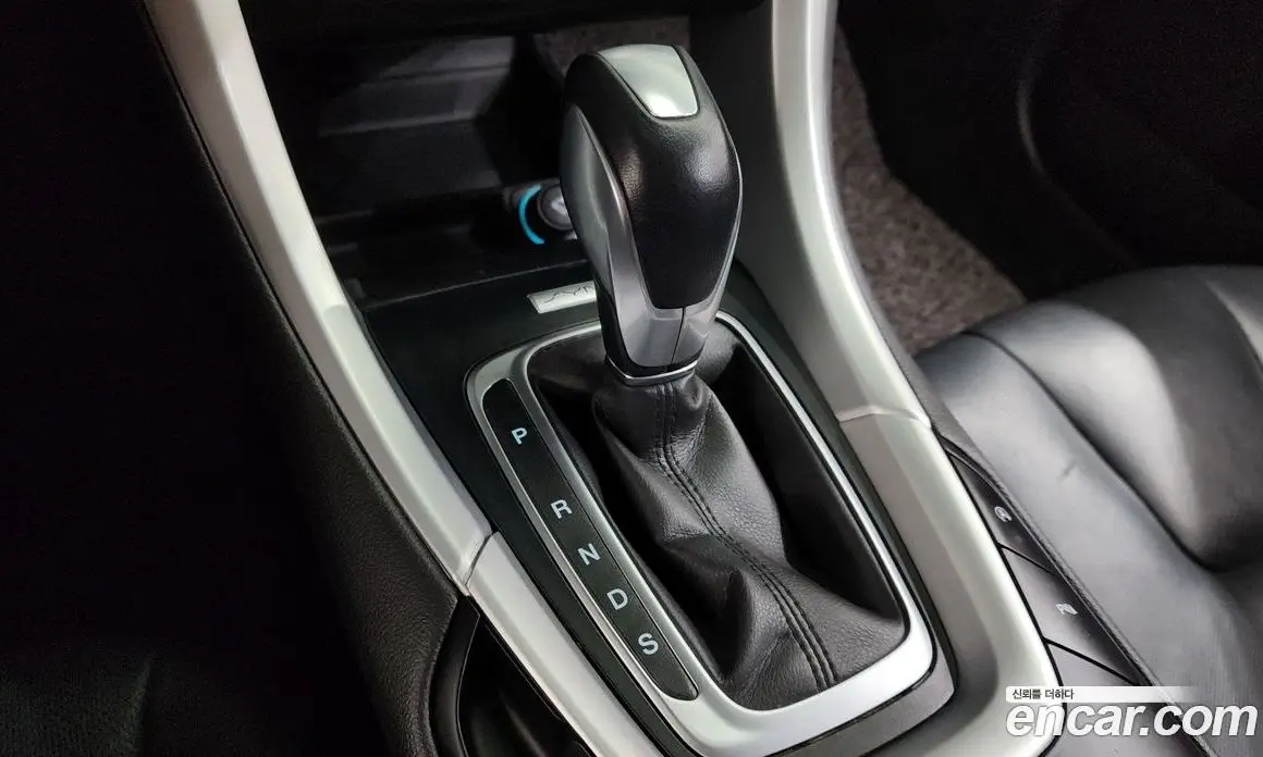 Ford Mondeo 2017 2.0 автомат (гидро), фото 12