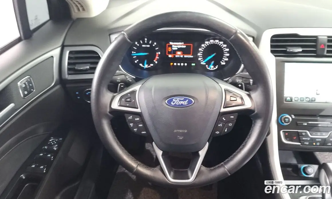 Ford Mondeo 2017 2.0 автомат (гидро), фото 19