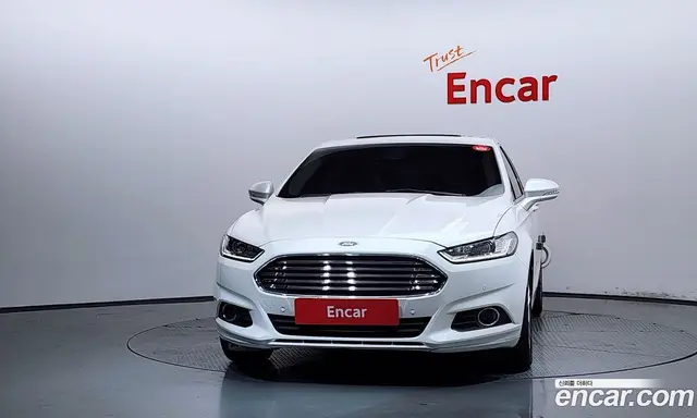 Ford Mondeo 2017 2.0 автомат (гидро), миниатюра 3