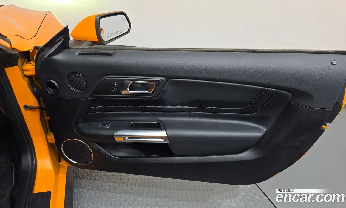 Ford Mustang 2019 2.3 автомат (гидро), фото 15 Ford Mustang 2019 2.3 автомат (гидро), фото 15