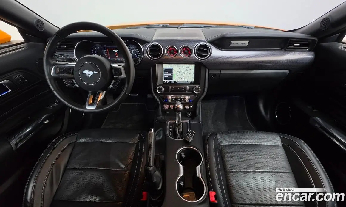 Ford Mustang 2019 2.3 автомат (гидро), фото 10 Ford Mustang 2019 2.3 автомат (гидро), фото 10