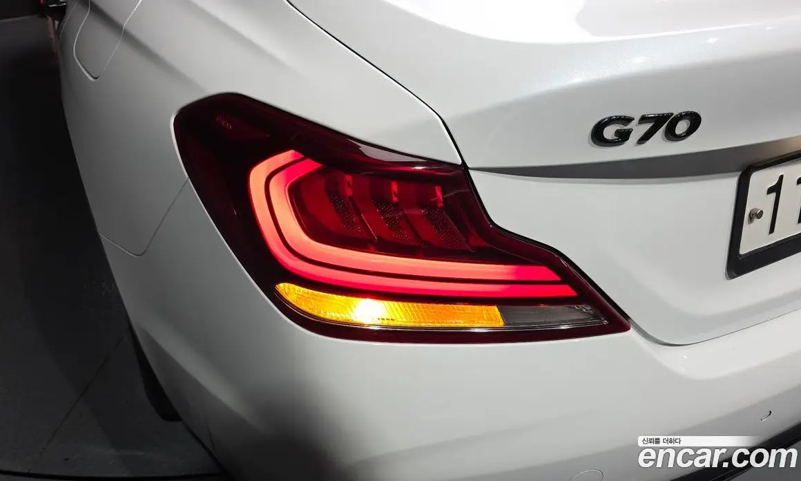 Genesis G70 2019 3.3 автомат (гидро), фото 8