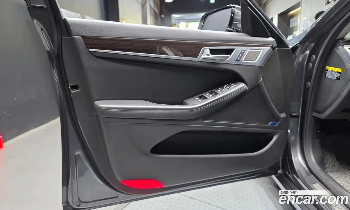Genesis G80 2016 3.3 автомат (гидро), фото 14 Genesis G80 2016 3.3 автомат (гидро), фото 14