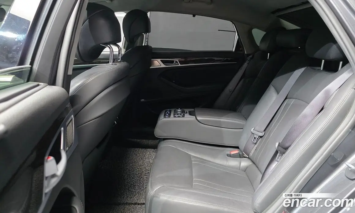 Genesis G80 2016 3.3 автомат (гидро), фото 18 Genesis G80 2016 3.3 автомат (гидро), фото 18