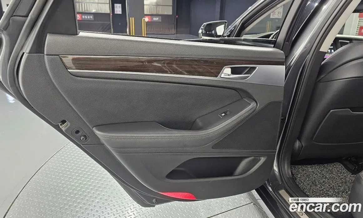 Genesis G80 2017 3.3 автомат (гидро), фото 15