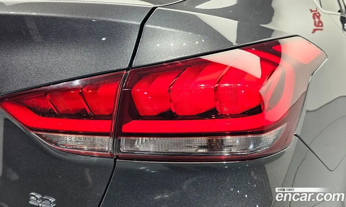 Genesis G80 2017 3.3 автомат (гидро), фото 9