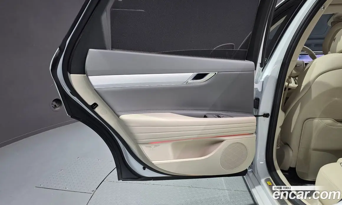 Genesis G80 2025 2.5 автомат (гидро), фото 15