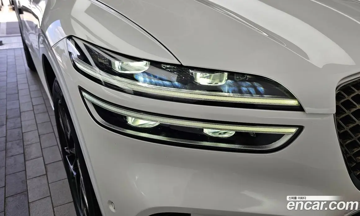 Genesis GV70 2021 2.5 автомат (гидро), фото 8 Genesis GV70 2021 2.5 автомат (гидро), фото 8