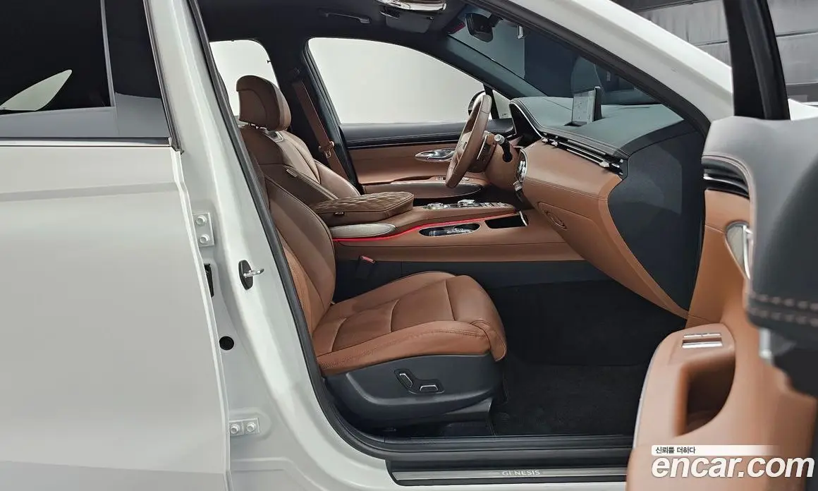 Genesis GV70 2023 2.5 автомат (гидро), фото 15