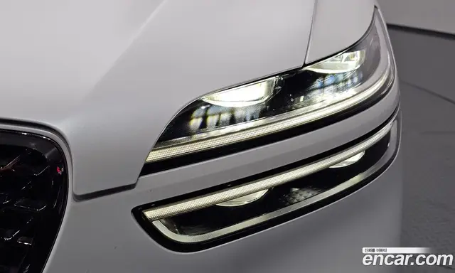 Genesis GV70 2023 2.5 автомат (гидро), миниатюра 7