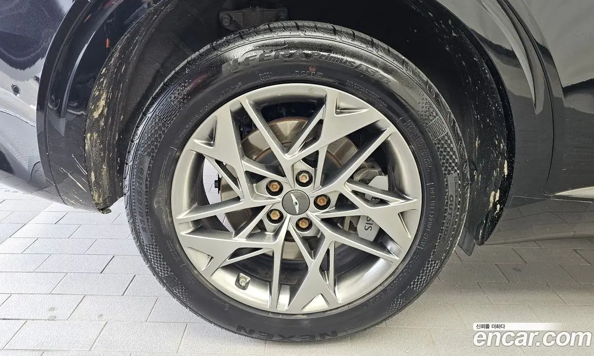 Genesis GV70 2023 2.5 автомат (гидро), фото 5 Genesis GV70 2023 2.5 автомат (гидро), фото 5