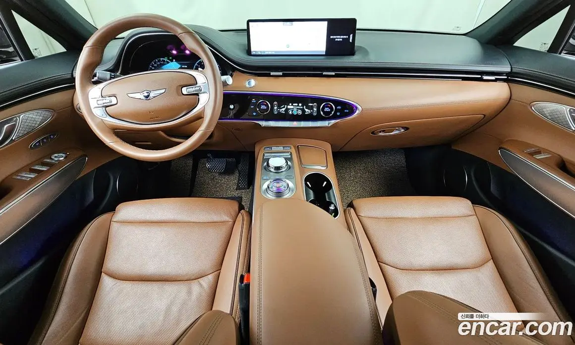 Genesis GV70 2023 2.5 автомат (гидро), фото 10 Genesis GV70 2023 2.5 автомат (гидро), фото 10