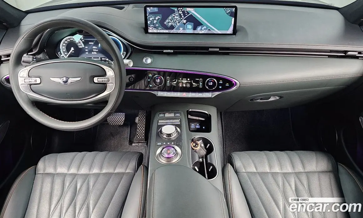 Genesis GV70 2024 2.5 автомат (гидро), фото 9 Genesis GV70 2024 2.5 автомат (гидро), фото 9