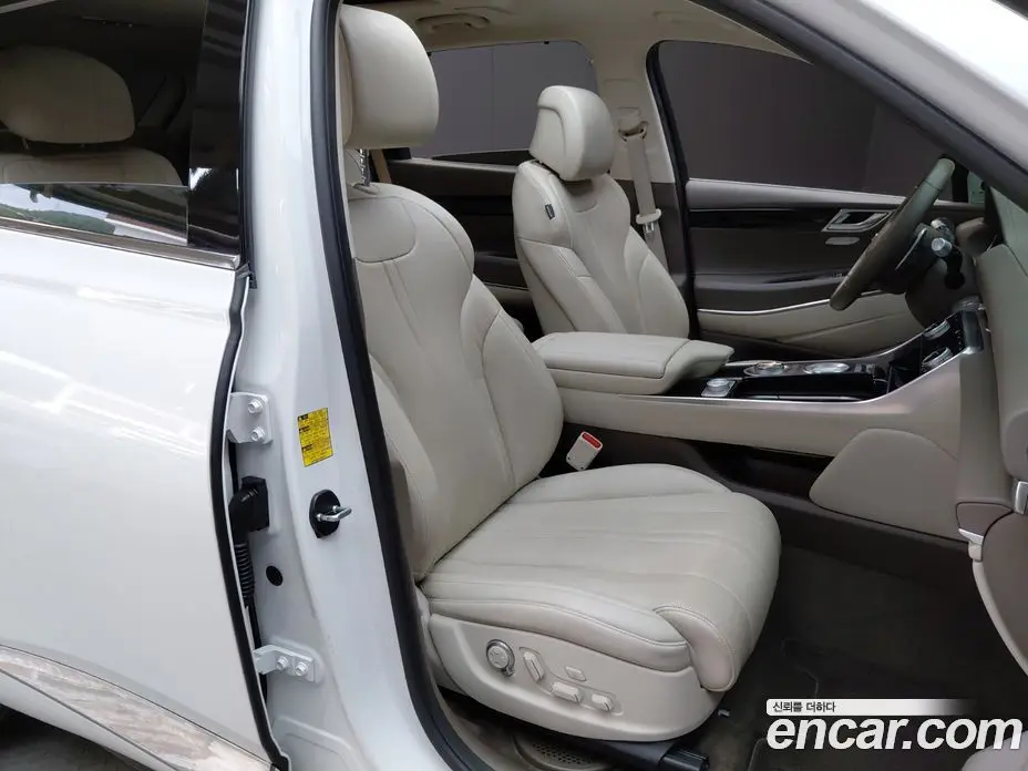 Genesis GV80 2022 2.5 автомат (гидро), фото 16 Genesis GV80 2022 2.5 автомат (гидро), фото 16