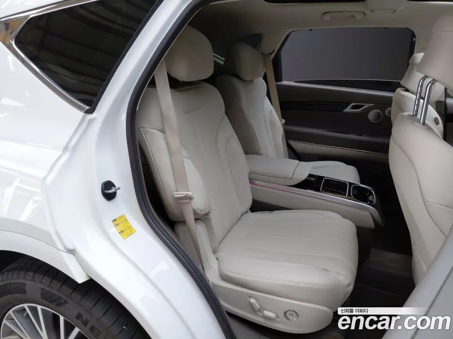 Genesis GV80 2022 2.5 автомат (гидро), фото 17 Genesis GV80 2022 2.5 автомат (гидро), фото 17