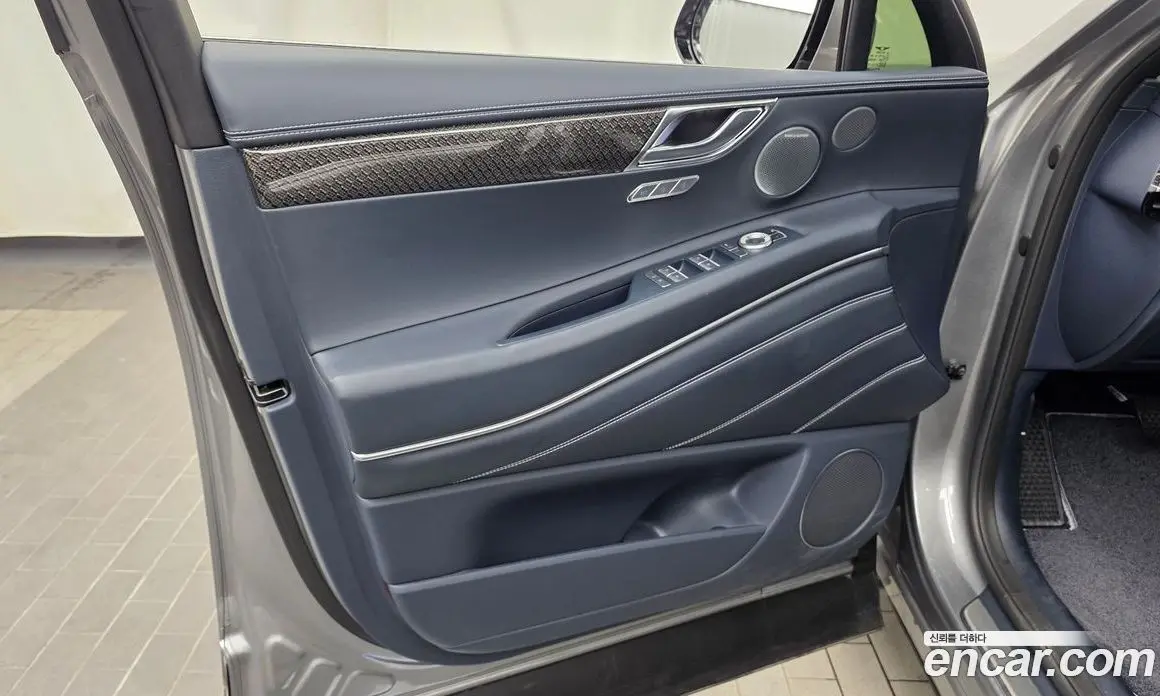 Genesis GV80 2025 2.5 автомат (гидро), фото 14 Genesis GV80 2025 2.5 автомат (гидро), фото 14