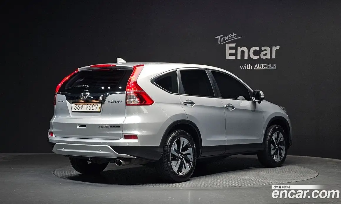 Honda CR-V 2014 2.4 автомат (гидро), фото 1 Honda CR-V 2014 2.4 автомат (гидро), фото 1