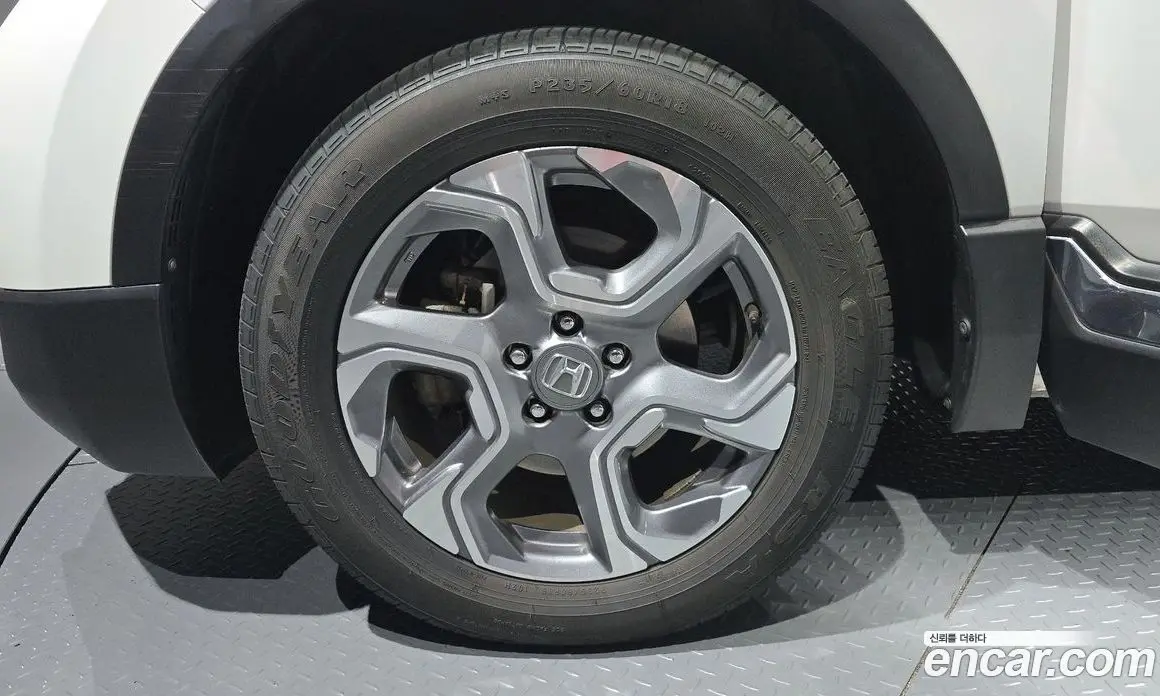 Honda CR-V 2019 1.5 автомат (гидро), фото 5
