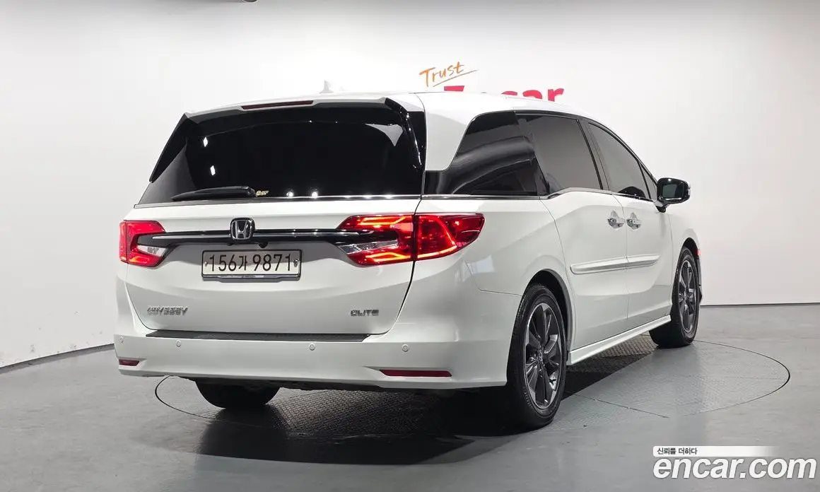 Honda Odyssey 2021 3.5 автомат (гидро), фото 2 Honda Odyssey 2021 3.5 автомат (гидро), фото 2