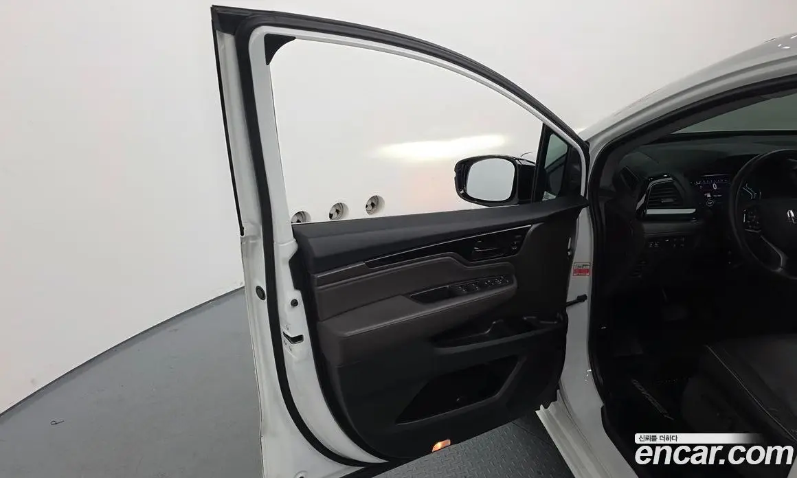 Honda Odyssey 2021 3.5 автомат (гидро), фото 14 Honda Odyssey 2021 3.5 автомат (гидро), фото 14
