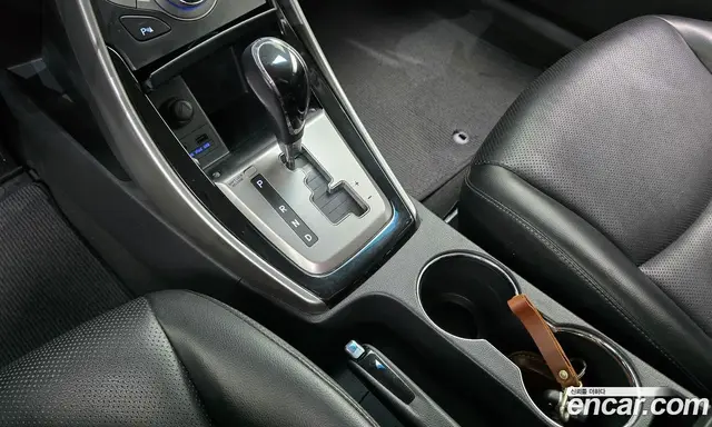 Hyundai Avante 2012 1.6 автомат (гидро), миниатюра 12