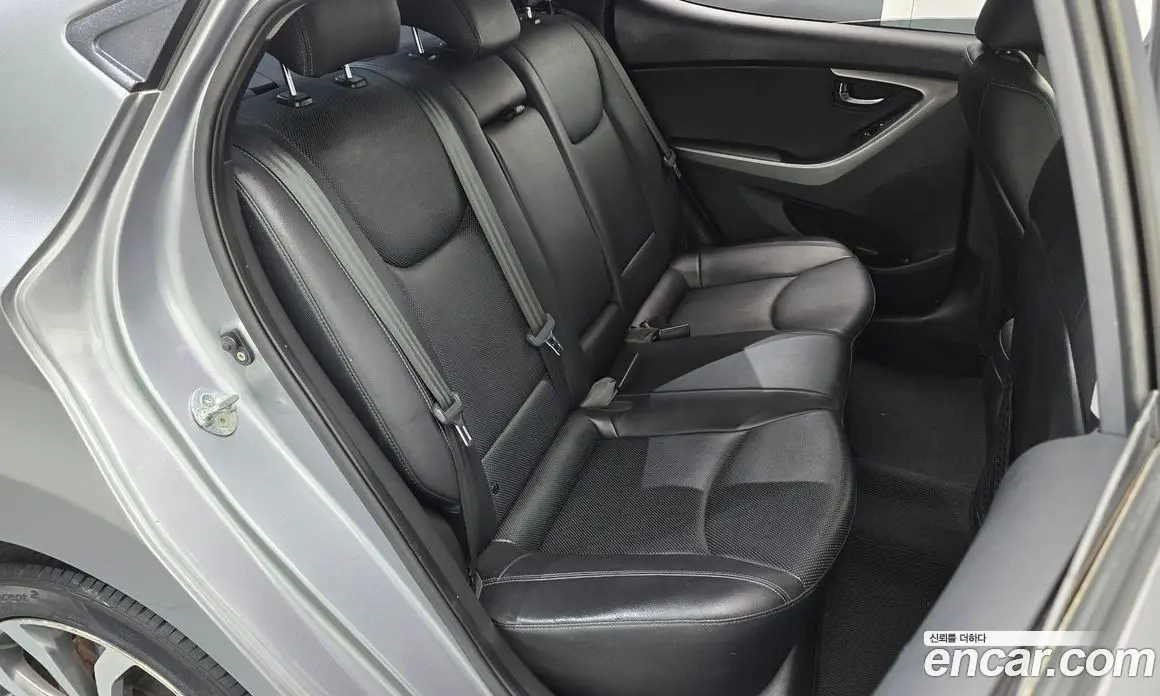 Hyundai Avante 2012 1.6 автомат (гидро), фото 16 Hyundai Avante 2012 1.6 автомат (гидро), фото 16