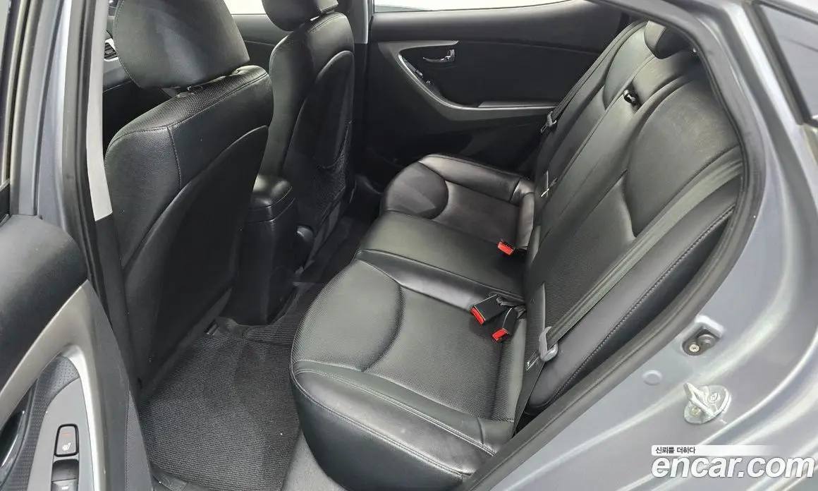 Hyundai Avante 2012 1.6 автомат (гидро), фото 17 Hyundai Avante 2012 1.6 автомат (гидро), фото 17