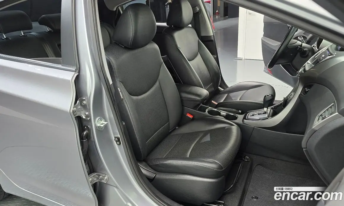 Hyundai Avante 2012 1.6 автомат (гидро), фото 18 Hyundai Avante 2012 1.6 автомат (гидро), фото 18