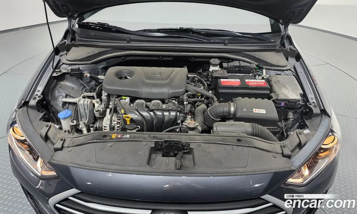 Hyundai Avante 2018 1.6 автомат (гидро), фото 5