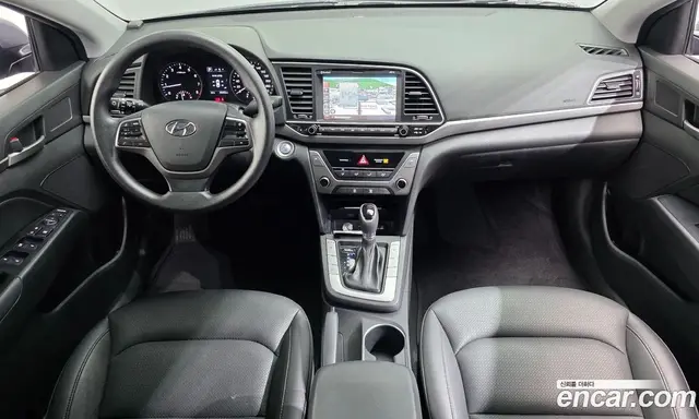 Hyundai Avante 2018 1.6 автомат (гидро), миниатюра 9