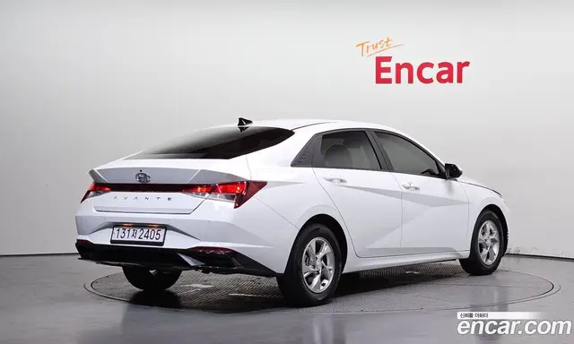 Hyundai Avante 2023 1.6 автомат (гидро), миниатюра 2