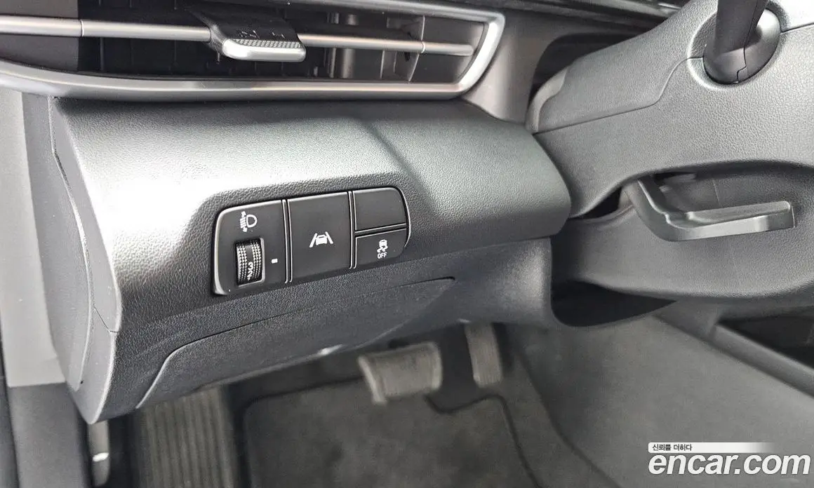 Hyundai Avante 2023 1.6 автомат (гидро), фото 20