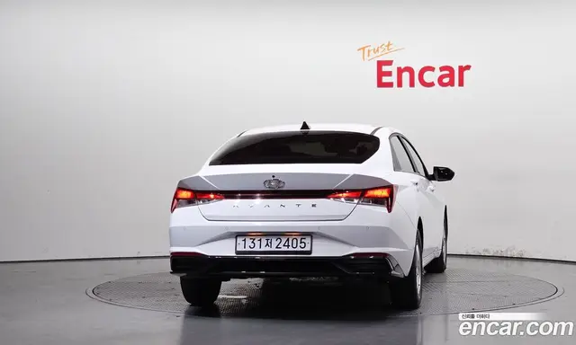 Hyundai Avante 2023 1.6 автомат (гидро), миниатюра 4
