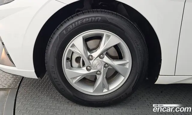 Hyundai Avante 2023 1.6 автомат (гидро), миниатюра 5