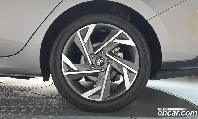 Hyundai Avante 2025 1.6 автомат (гидро), миниатюра 6 Hyundai Avante 2025 1.6 автомат (гидро), миниатюра 6
