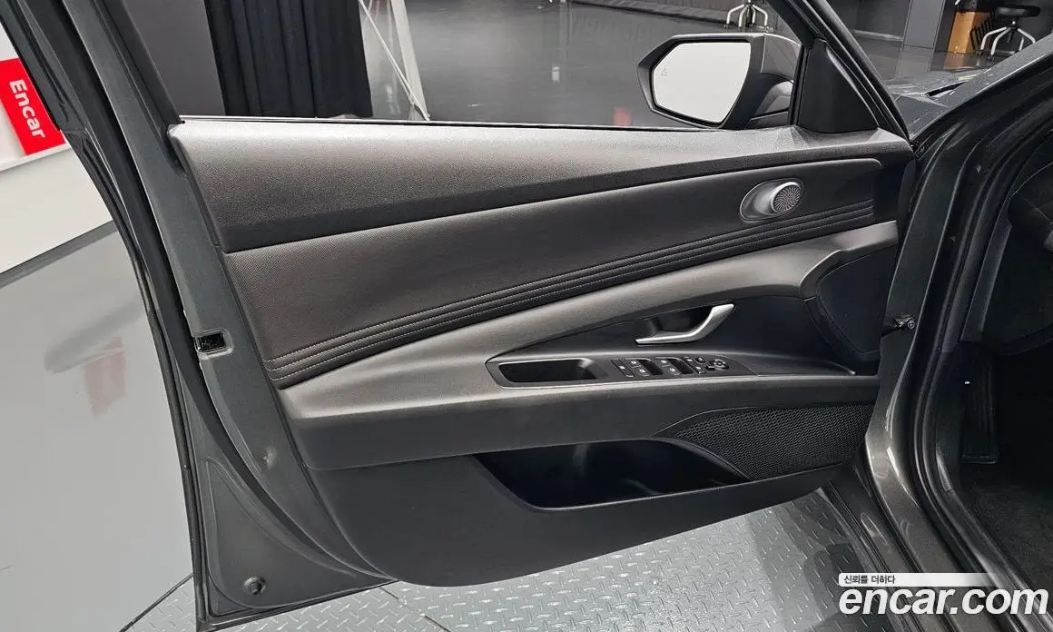 Hyundai Avante 2025 1.6 автомат (гидро), фото 13