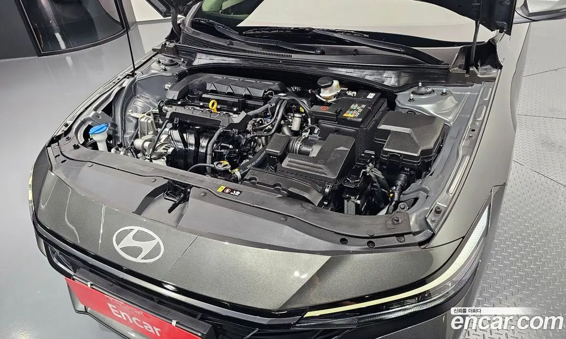 Hyundai Avante 2025 1.6 автомат (гидро), фото 5