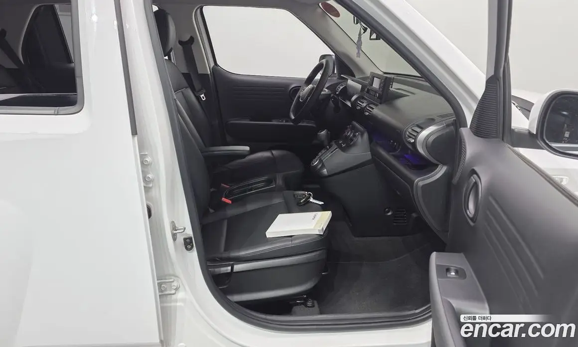 Hyundai Casper 2023 1.0 автомат (гидро), фото 16