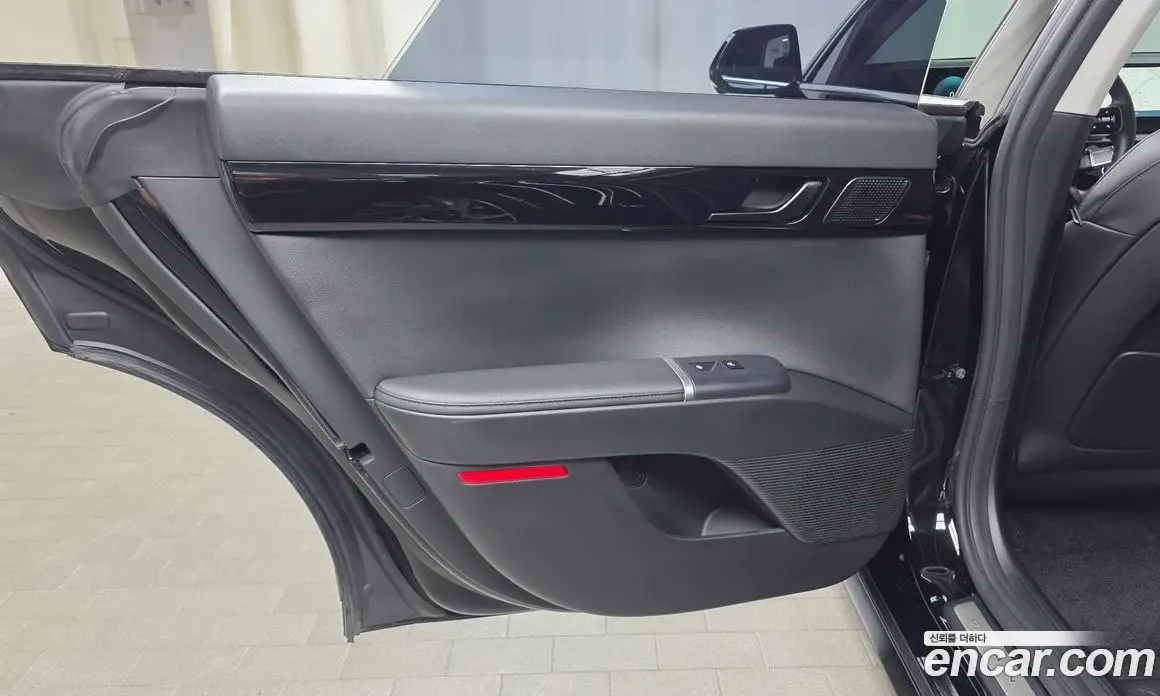 Hyundai Grandeur 2023 1.6 автомат (гидро), фото 15