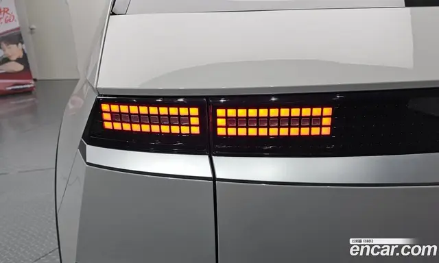 Hyundai Ioniq 5 2023 0.1 автомат (гидро), миниатюра 9
