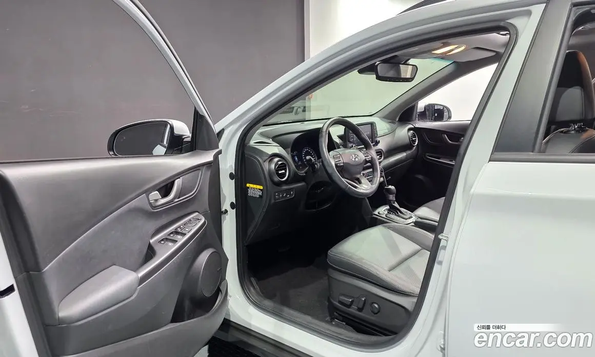 Hyundai Kona 2019 1.6 автомат (гидро), фото 10